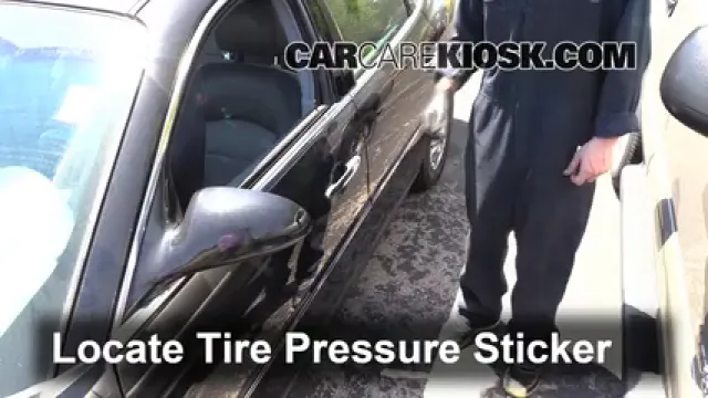 2007 Buick LaCrosse CXL 3.8L V6 Pneus et roues Vérifier la pression des pneus